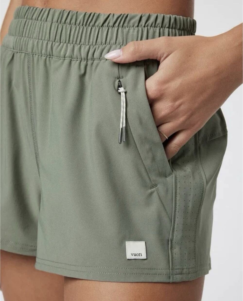 Vuori Dash Shorts 3” Inseam Womens Size M Olive Green Unlined VW367